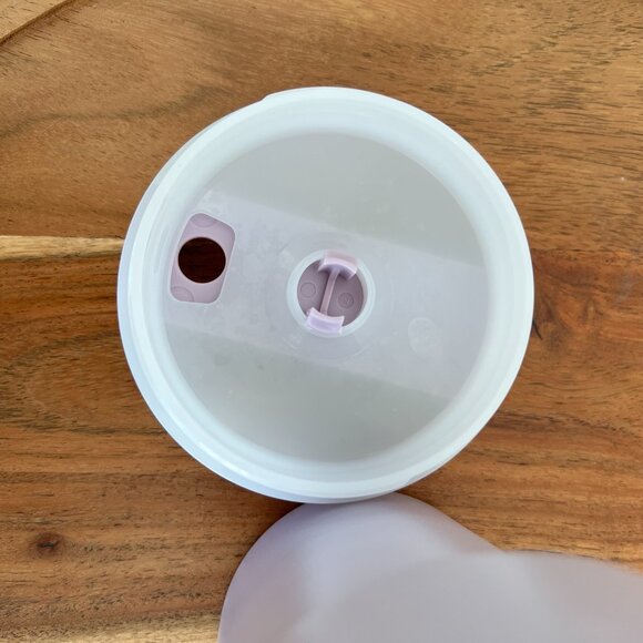 Stanley Adventure Quencher 40 oz Tumbler | Lilac Insulated Stainless Steel Cup - Picture 7 of 8